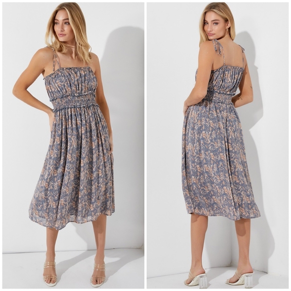 BaeVely By Polagram Gorgeous Midi Dress - Picture 7 of 11